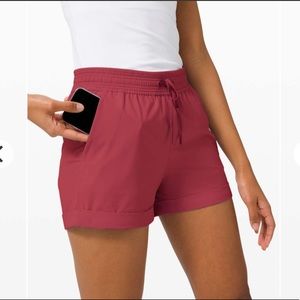 NWOT Lululemon Spring Break Away Shorts